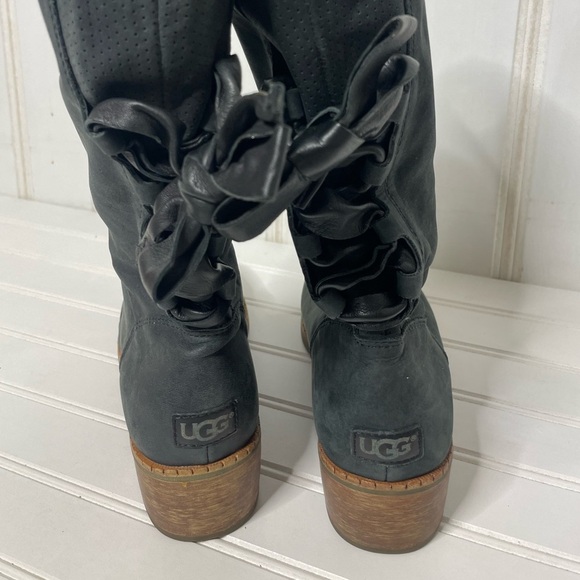 UGG Cary Lace-Up Back Genuine Sheepskin Boot Grey Size 8.5 - Picture 7 of 10
